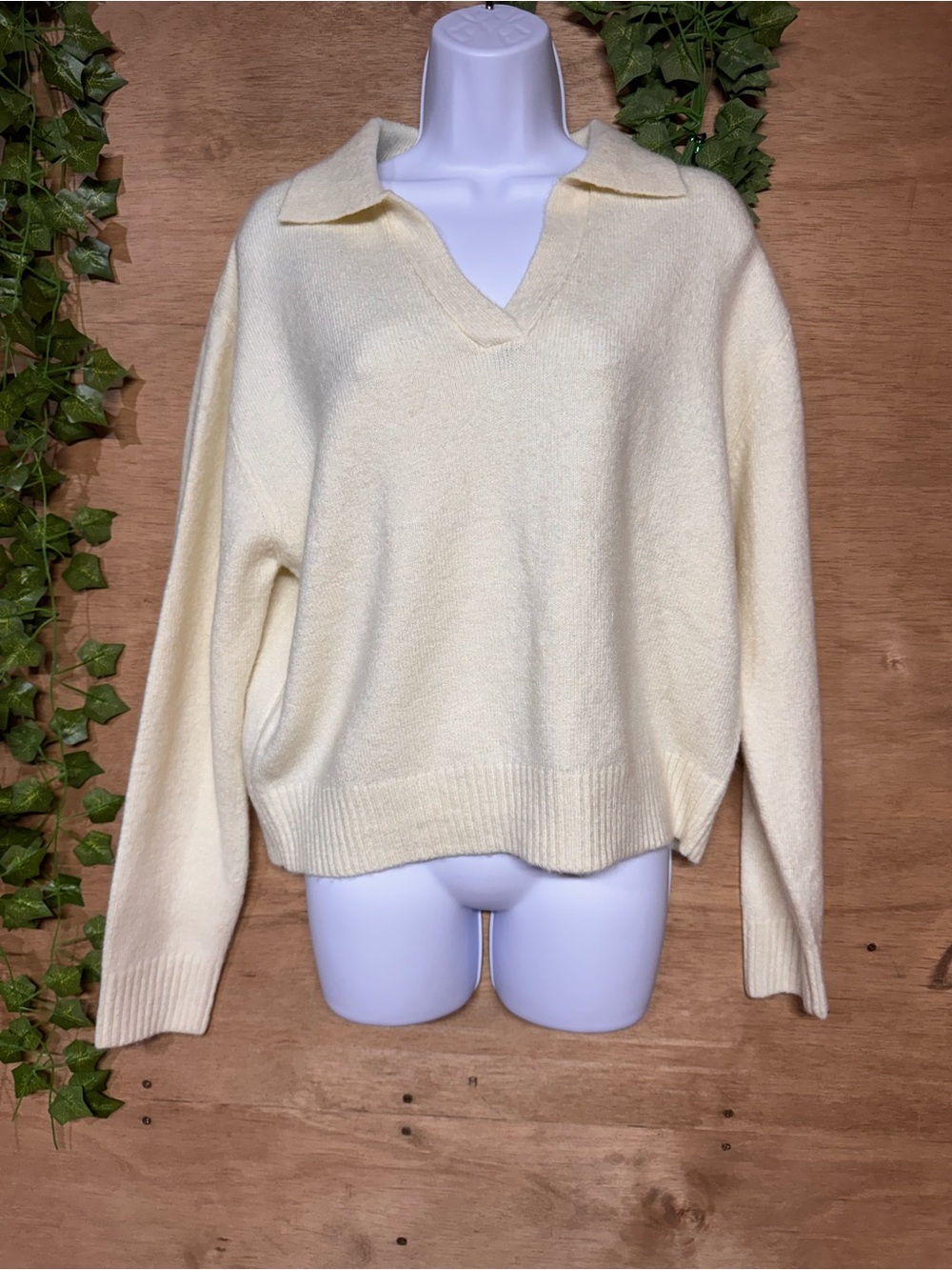 Double Zero Classic Vneck collar sweater